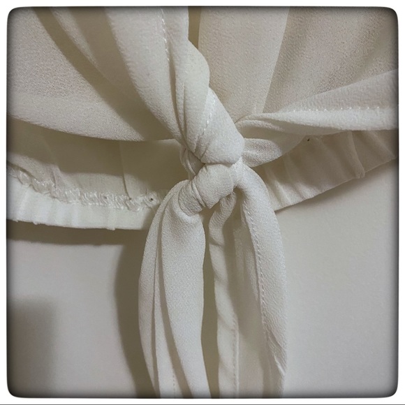 Lace Blouse - Picture 6 of 7